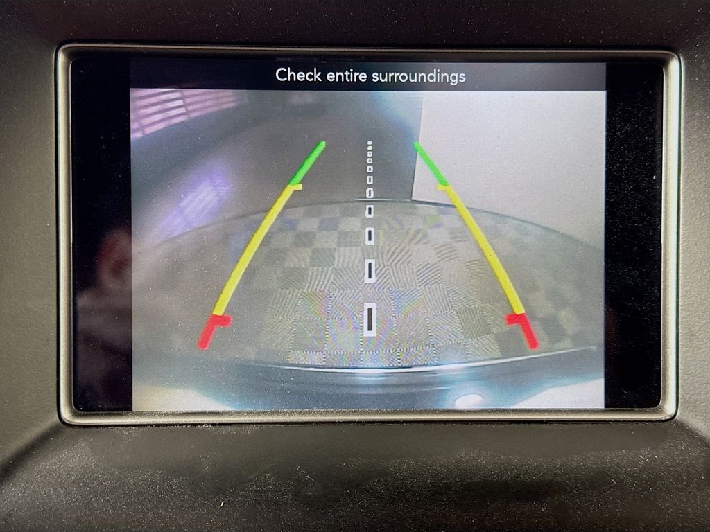 Thumbnail: 2018 Jeep Grand Cherokee - 13