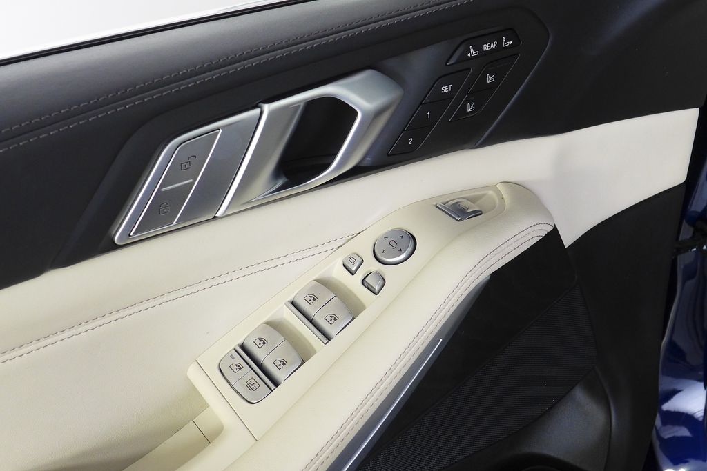 Thumbnail: 2021 BMW X7 - 12