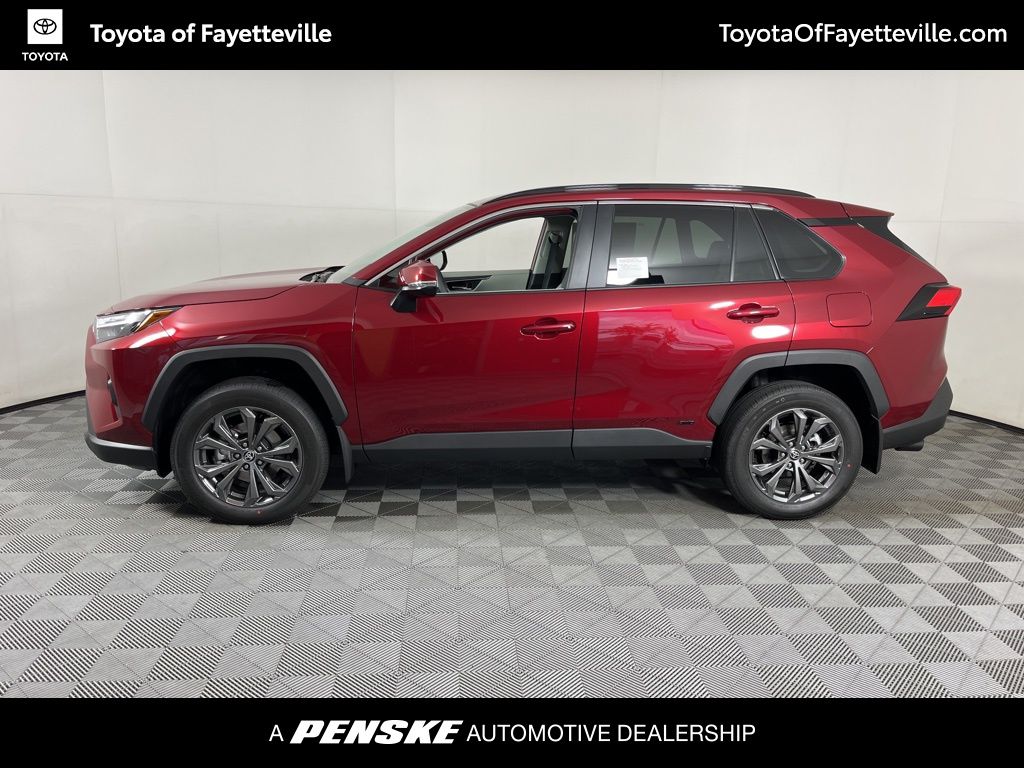 2025 Toyota RAV4 XLE Premium 2