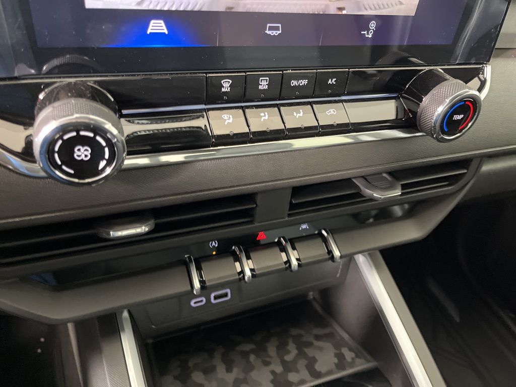 Thumbnail: 2026 Chevrolet Colorado - 29