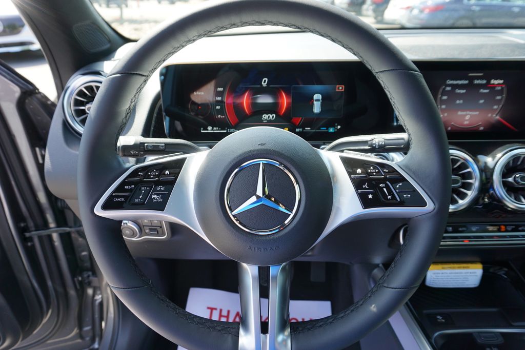 2025 Mercedes-Benz GLB 250 22