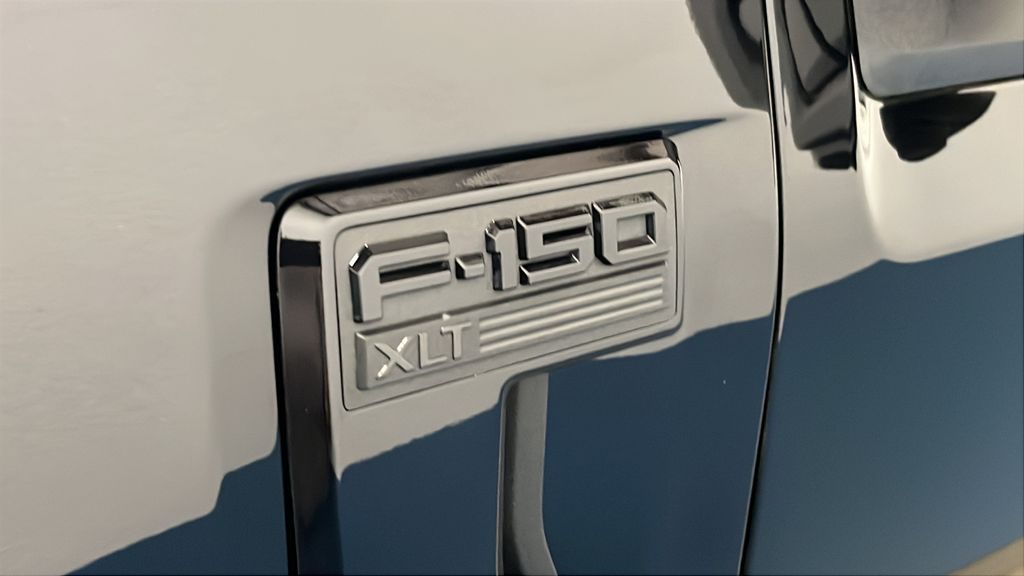 Certified Used 2024 Agate Black Metallic Ford XLT image 41