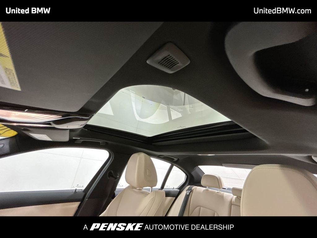 Thumbnail: 2025 BMW 3 Series - 20