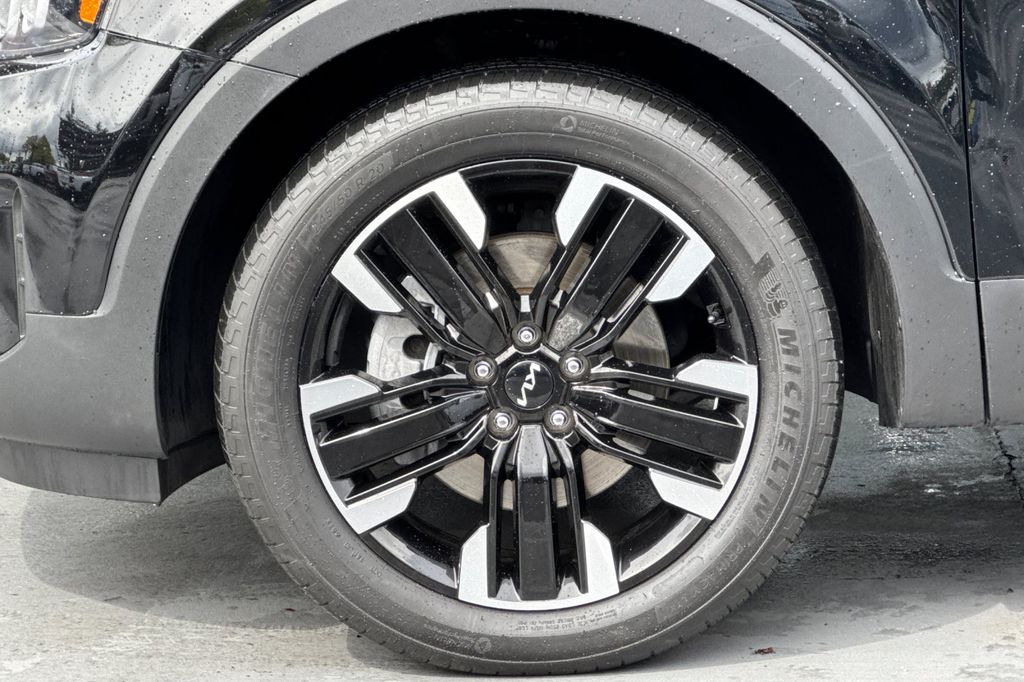 used 2024 Kia Telluride car, priced at $43,907