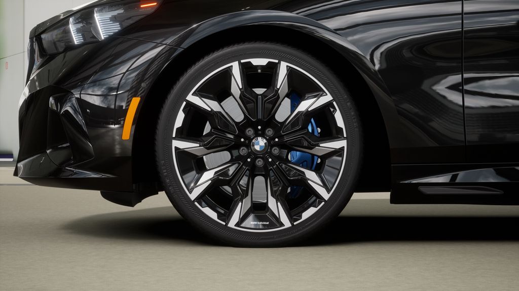 Thumbnail: 2026 BMW i5 - 32