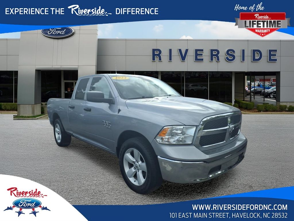Billet Silver Metallic Clearcoat 2024 RAM 1500 Pickup Truck Four-Wheel Drive 8-Speed Automatic