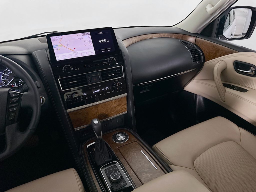 2023 Nissan Armada SL 23