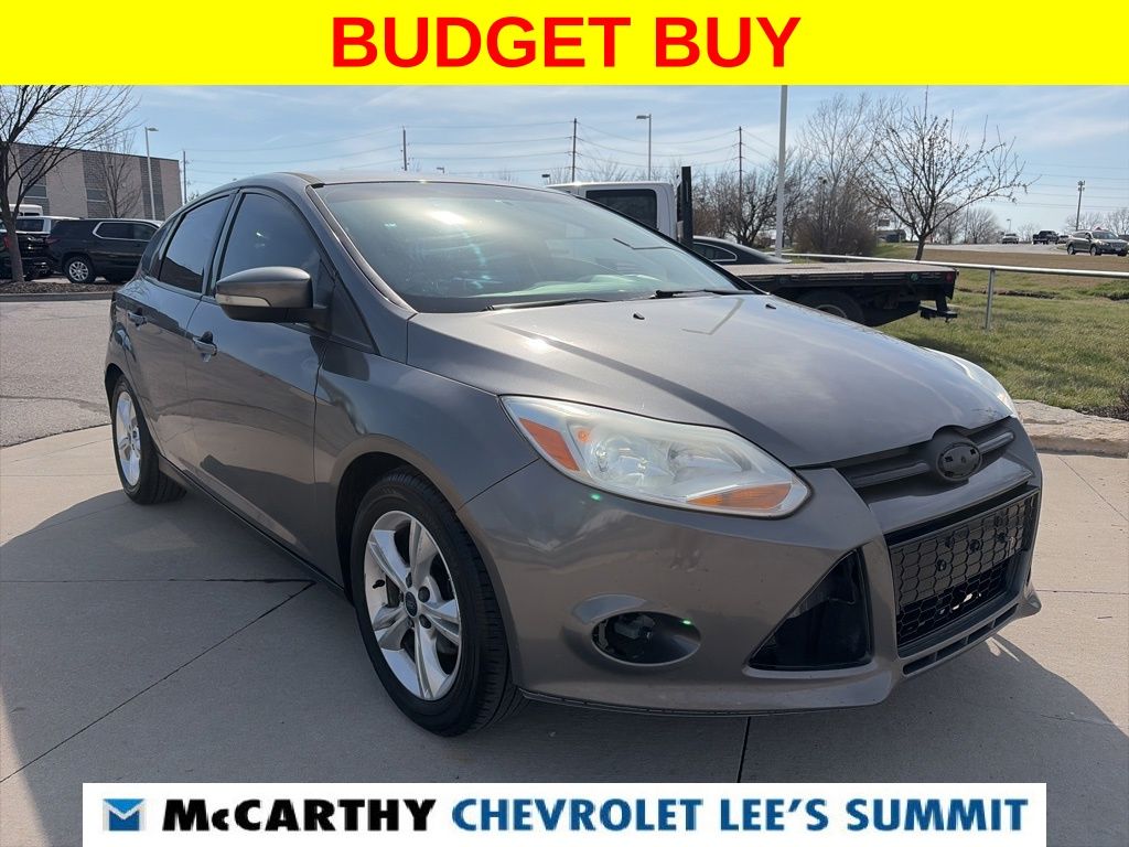 Used 2014 Ford Focus SE with VIN 1FADP3K29EL230337 for sale in Kansas City