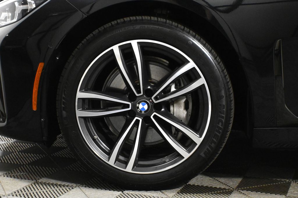 2021 BMW 7 Series 740i xDrive 12