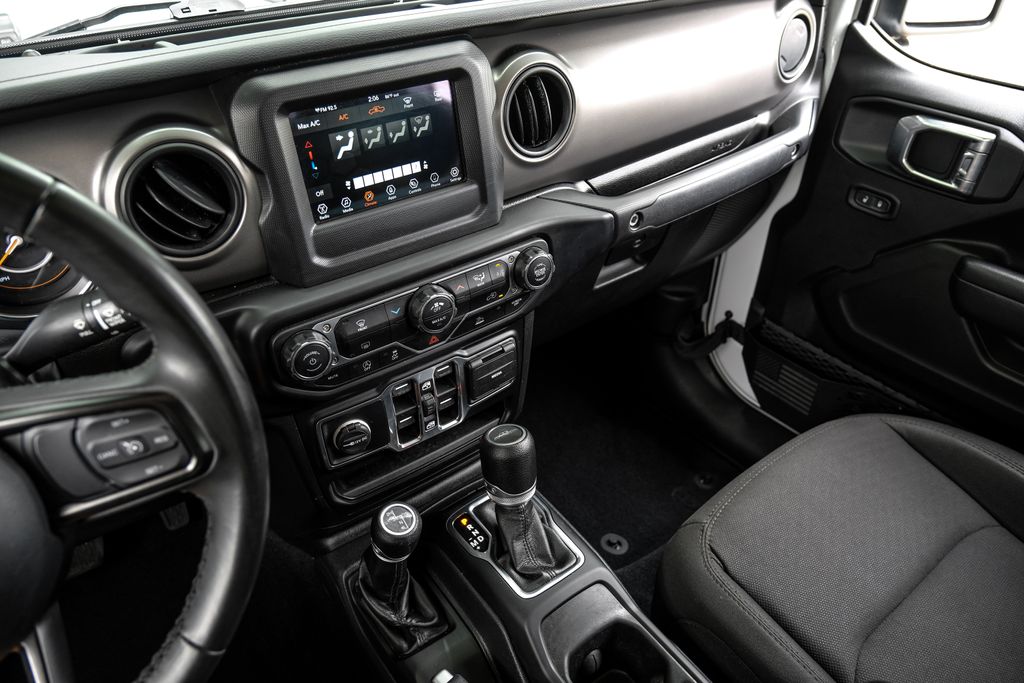 used 2022 Jeep Gladiator car, priced at $28,382