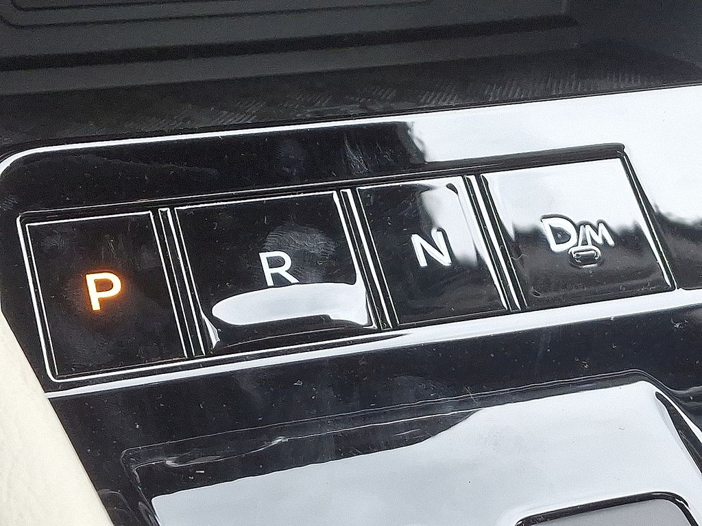 2025 Nissan Murano Platinum 9