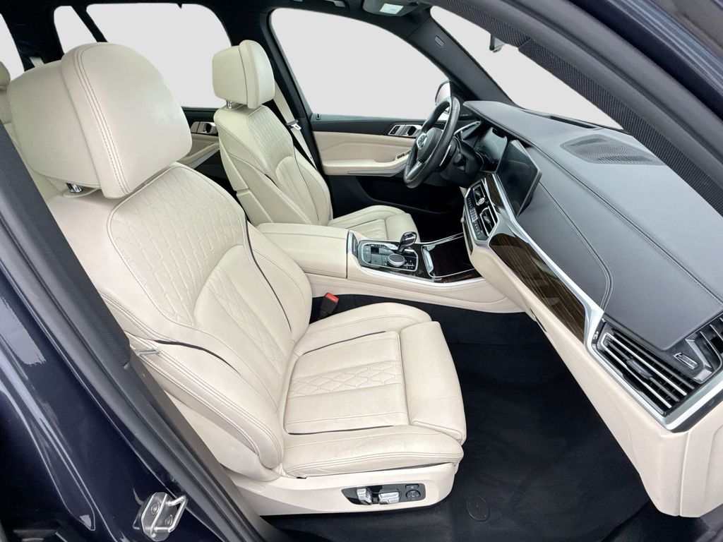 Thumbnail: 2020 BMW X5 - 19