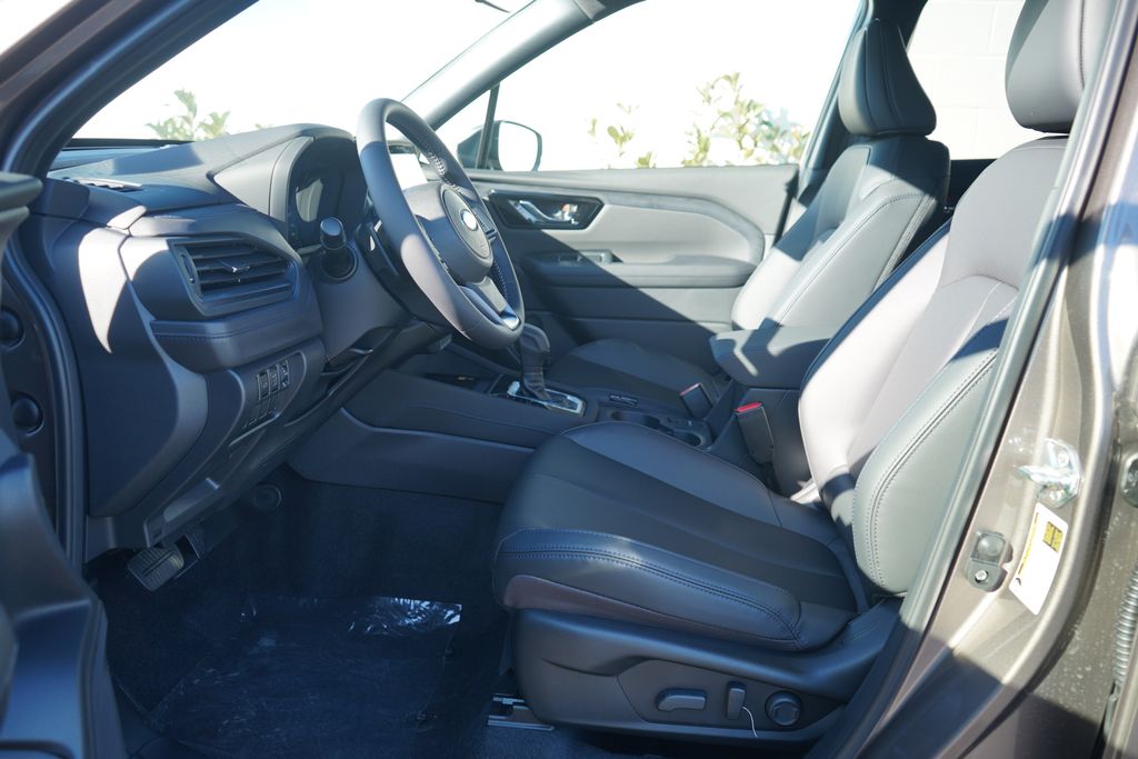 Thumbnail: 2025 Subaru Forester - 6