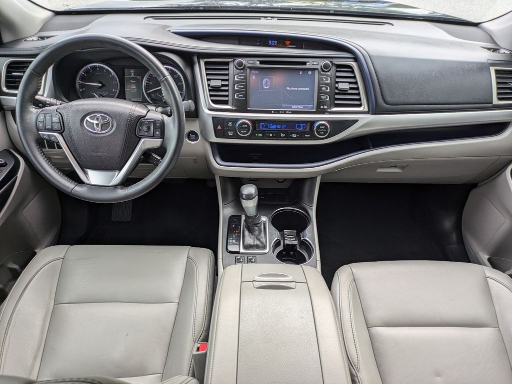 Used 2016 Toyota Highlander SUV
