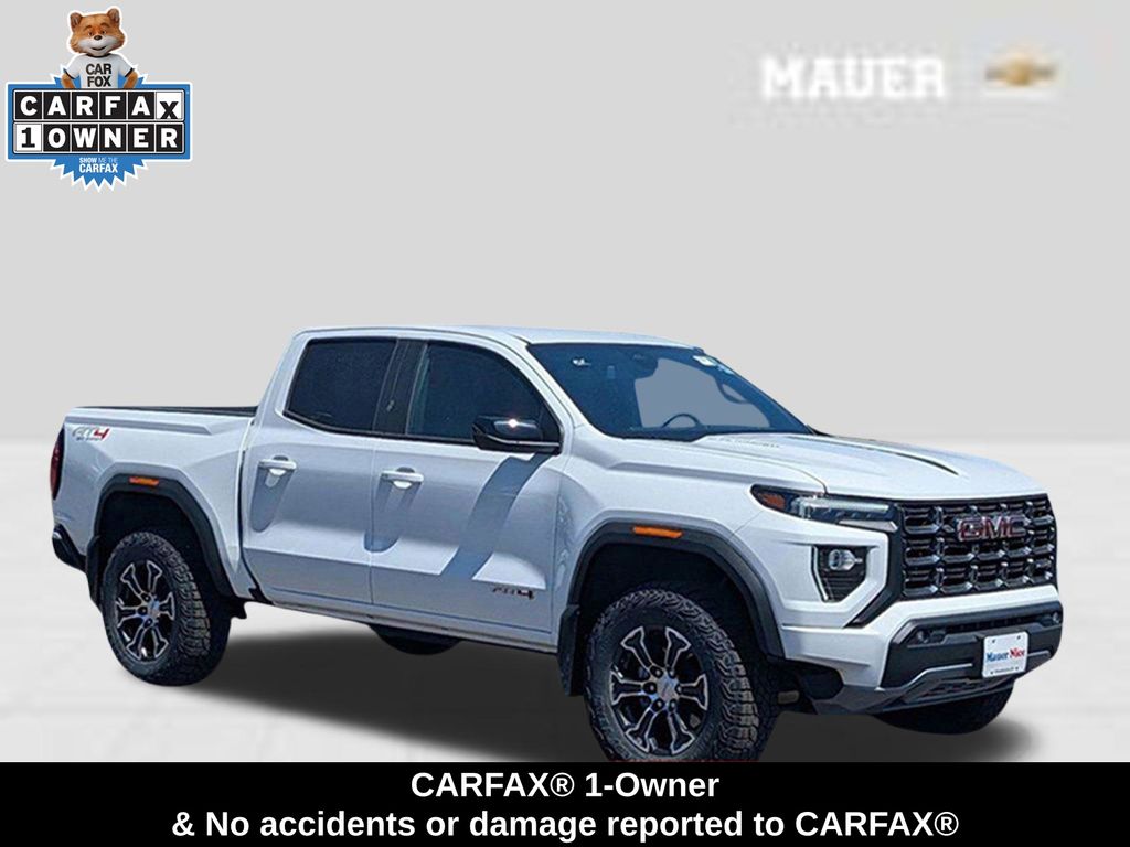 Summit White 2024 GMC Canyon AT4 Crew Cab 4WD Pickup Truck Four-Wheel Drive 8-Speed Automatic