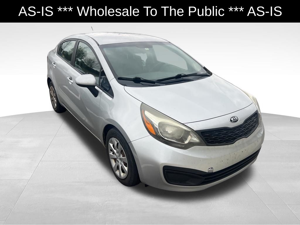 Bright Silver 2015 Kia Rio LX Sedan Front-Wheel Drive 6-Speed Automatic