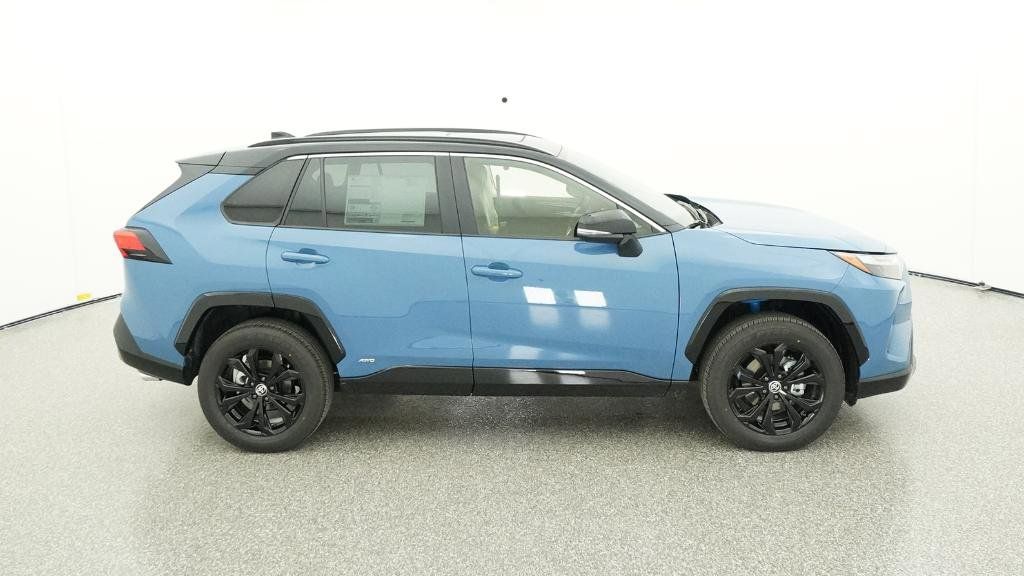 Thumbnail: 2025 Toyota RAV4 - 5