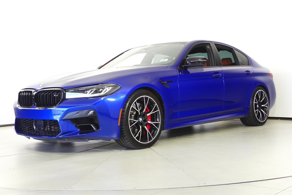 Thumbnail: 2022 BMW M5 - 2