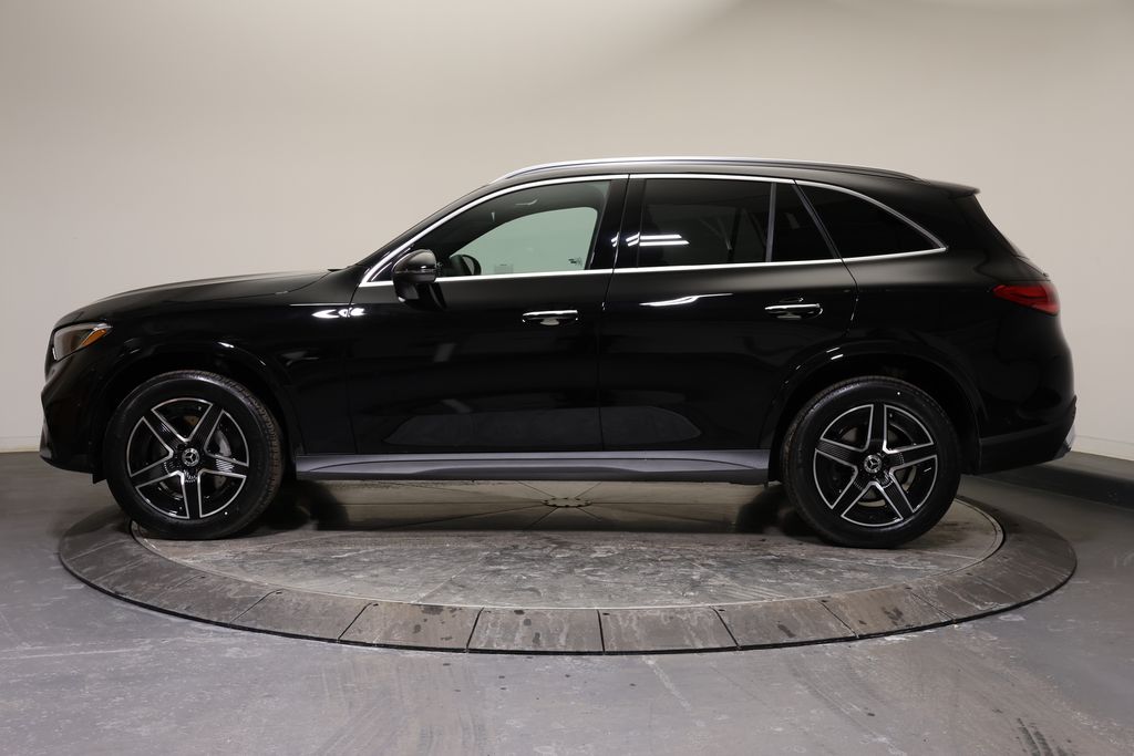 Thumbnail: 2026 Mercedes-Benz GLC - 4