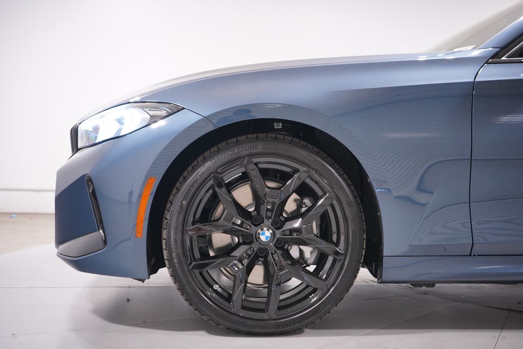 Thumbnail: 2026 BMW 3 Series - 2