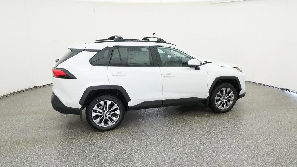 Thumbnail: 2025 Toyota RAV4 - 29