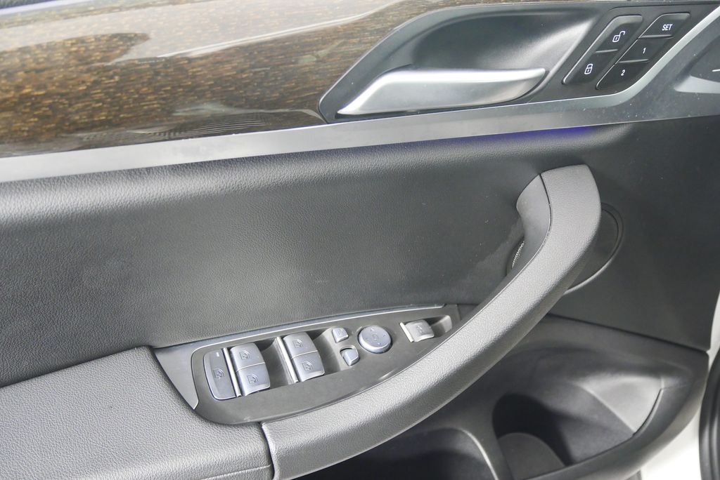 2022 BMW X3 sDrive30i 8