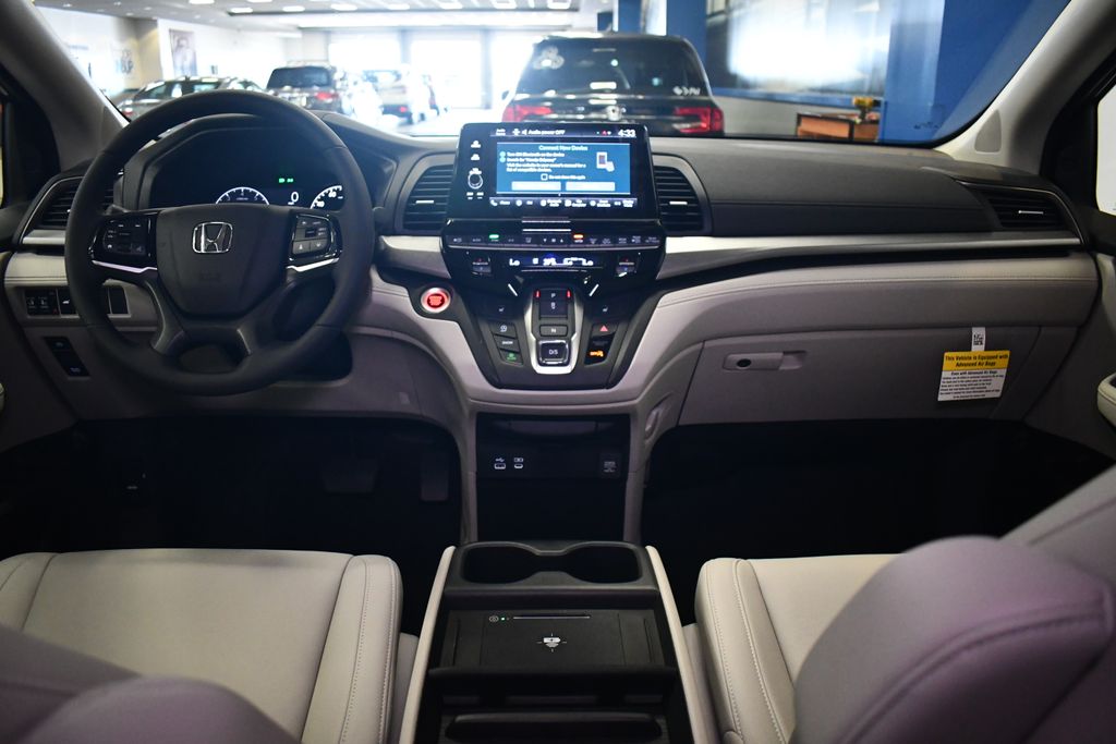 Thumbnail: 2026 Honda Odyssey - 10