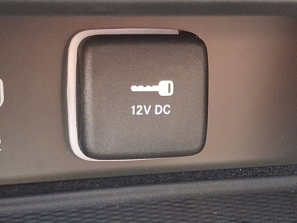 2022 Jeep Grand Cherokee Laredo 24
