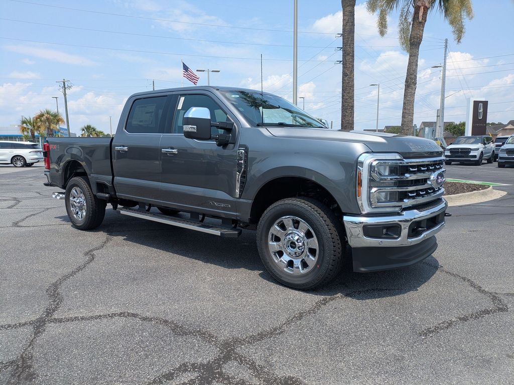 2026 Ford F-350 Super Duty LARIAT