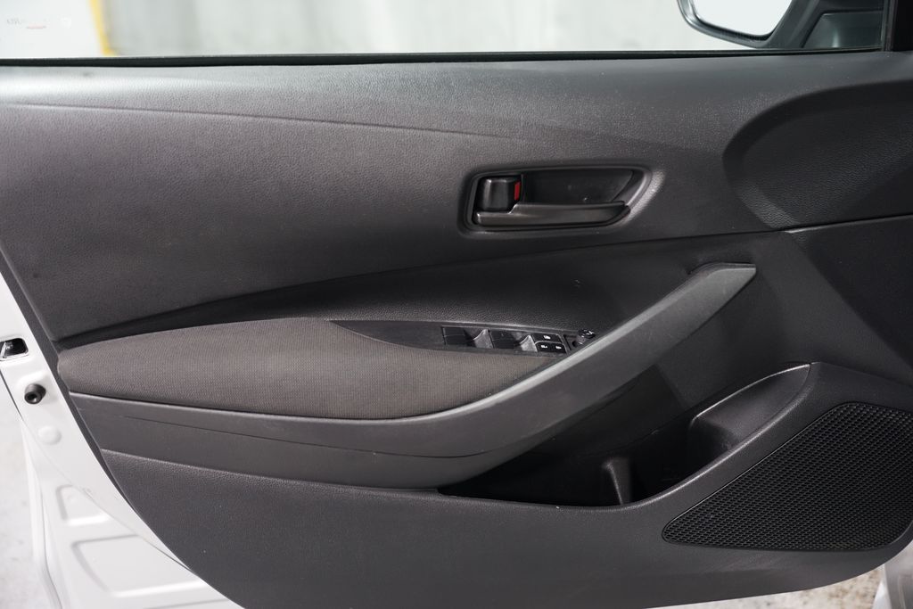 2024 Toyota Corolla LE 27