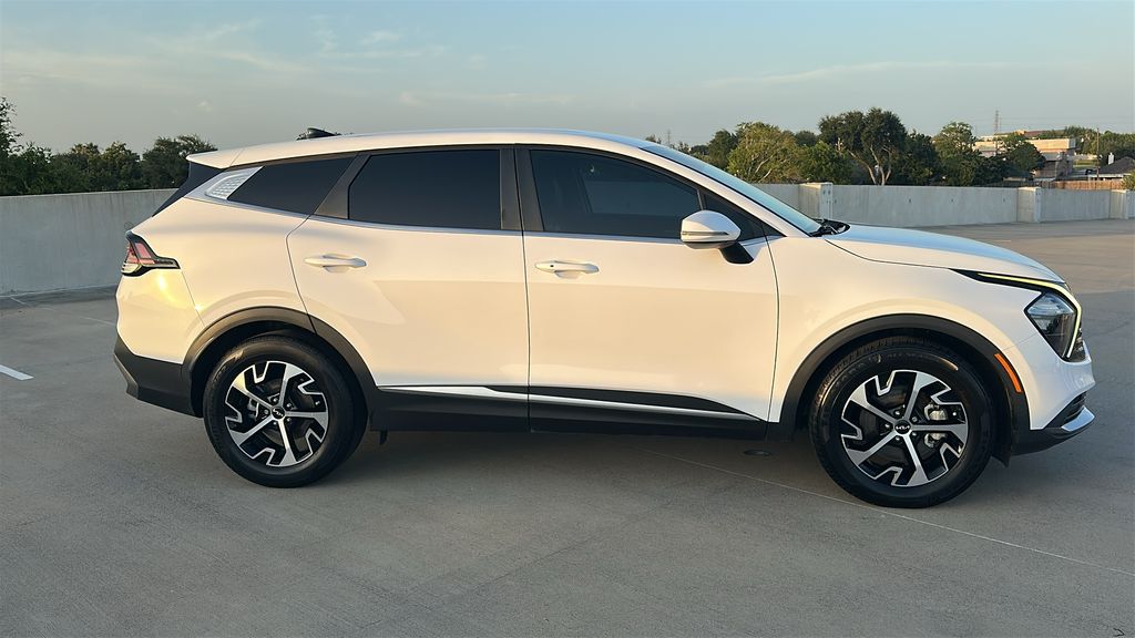2023 Kia Sportage EX White at Community Kia