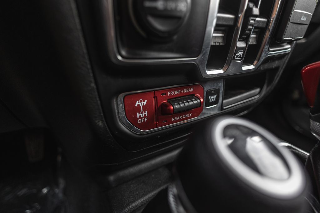 2023 Jeep Wrangler Rubicon 4xe thumbnail 16