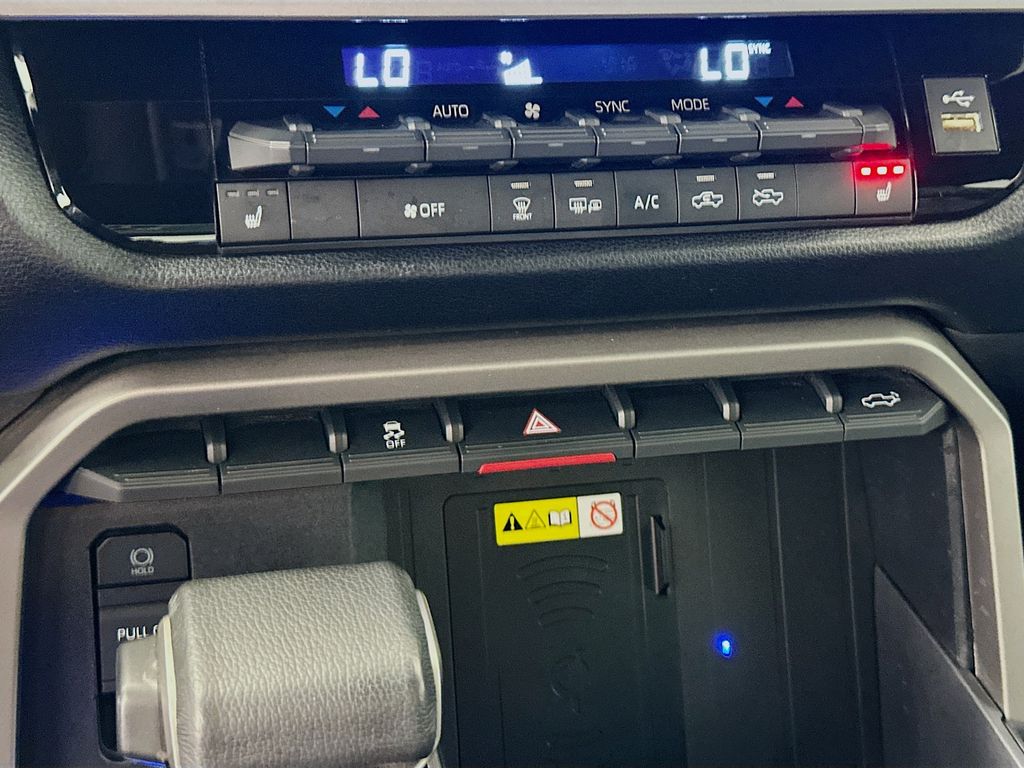 Thumbnail: 2025 Toyota Tundra - 16