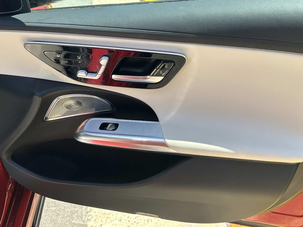 Thumbnail: 2024 Mercedes-Benz E-Class - 10