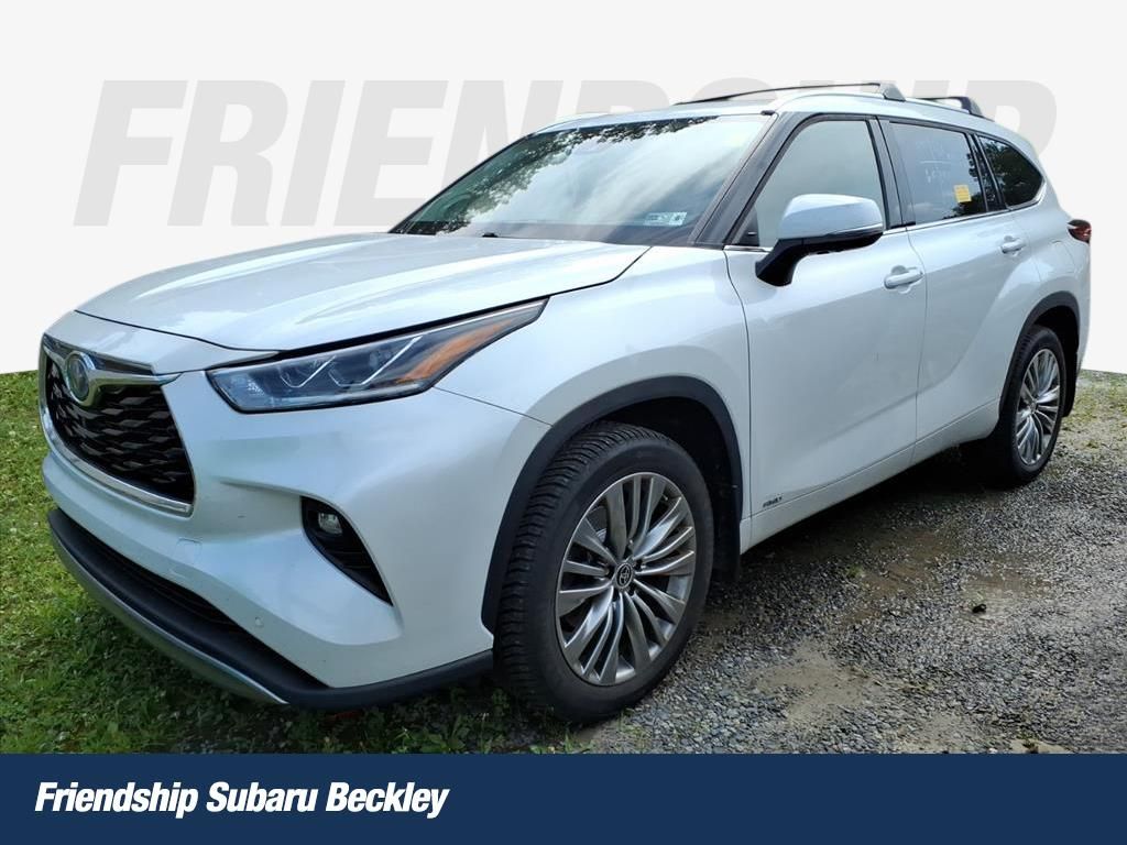 Pearl 2022 Toyota Highlander Hybrid SUV / Crossover All-Wheel Drive Continuously Variable Transmission