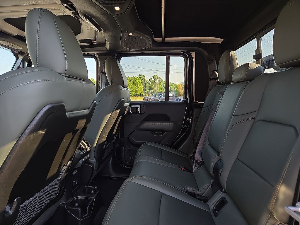 Used 2024 Jeep Gladiator Mojave For Sale in Farmington, AR