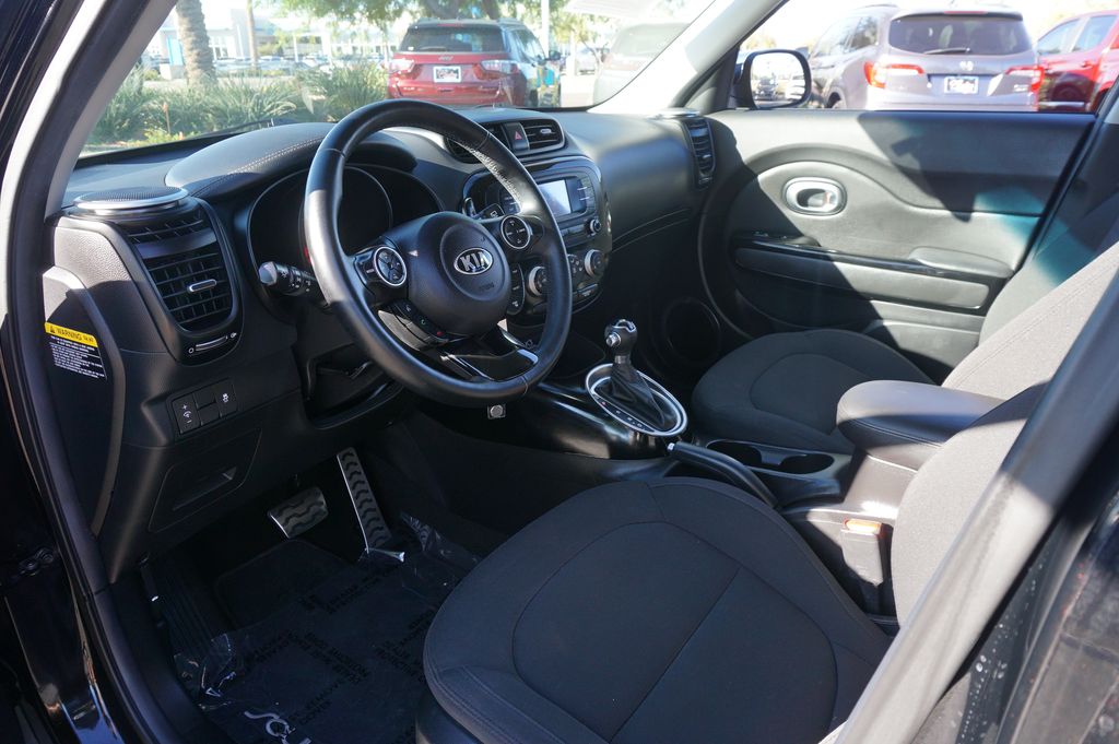 2015 Kia Soul Exclaim 16