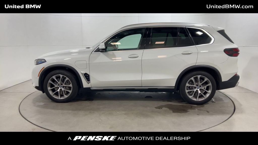 2024 BMW X5 xDrive50e 5