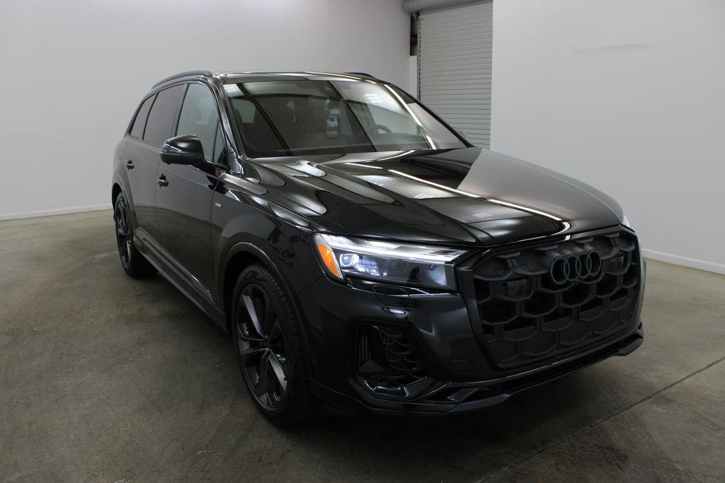 new 2026 Audi Q7 car, priced at $77,040
