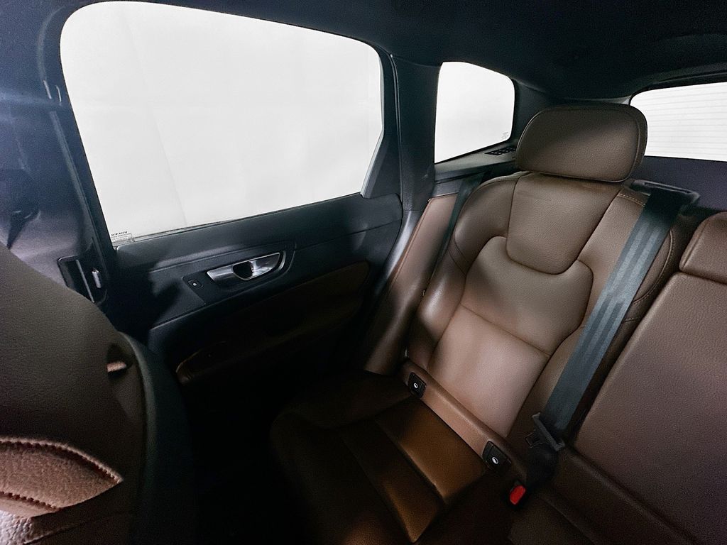 Used 2023 Silver Volvo B5 Plus Dark Theme image 12