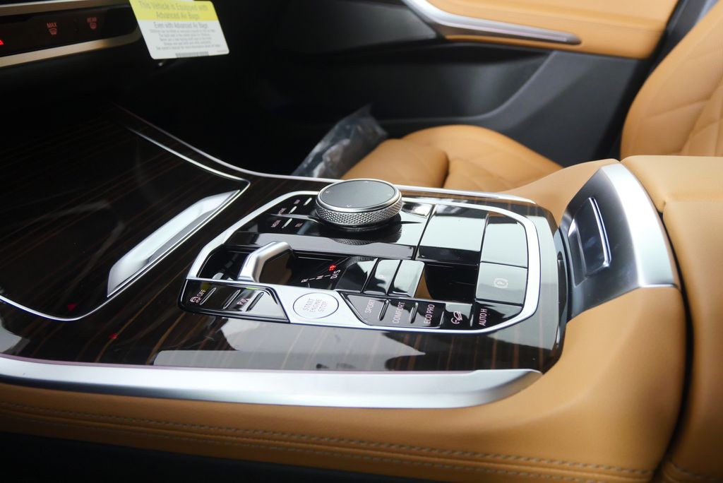 Thumbnail: 2026 BMW X5 - 22