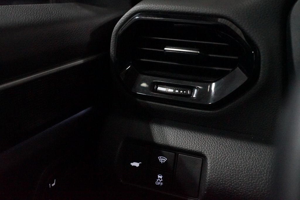 Thumbnail: 2023 Honda Pilot - 26
