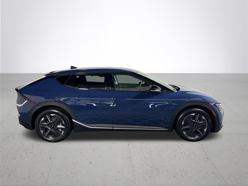 2026 Kia EV6 Light