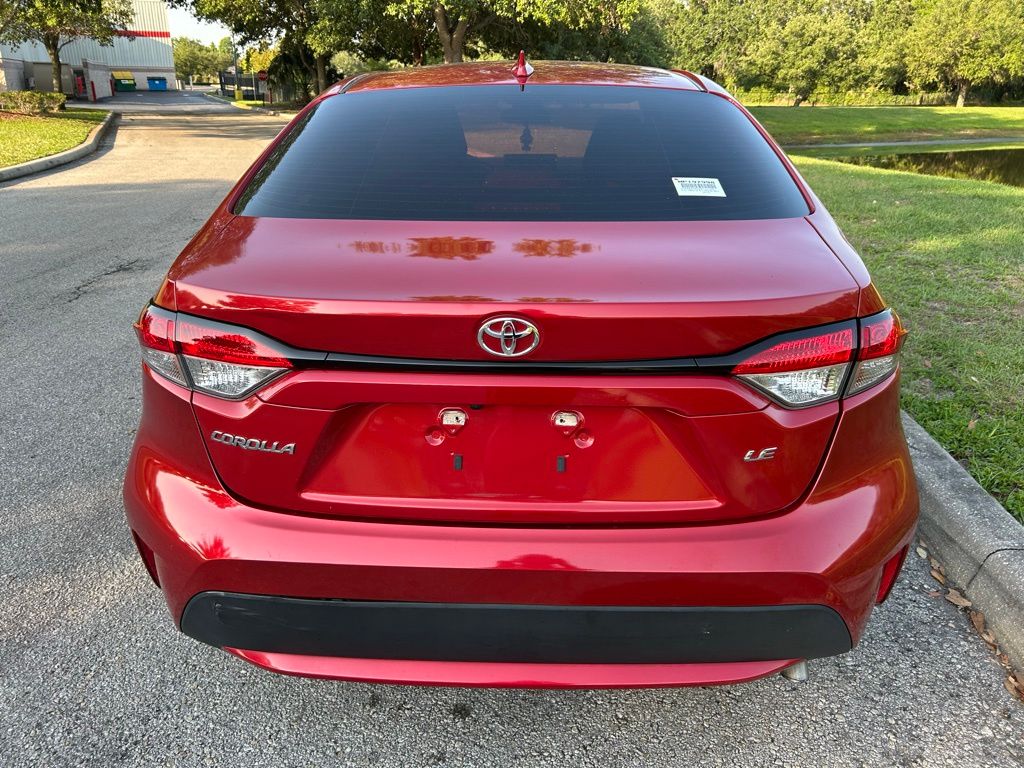 2021 Toyota Corolla LE 4