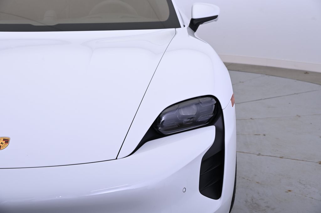 2023 Porsche Taycan GTS 12