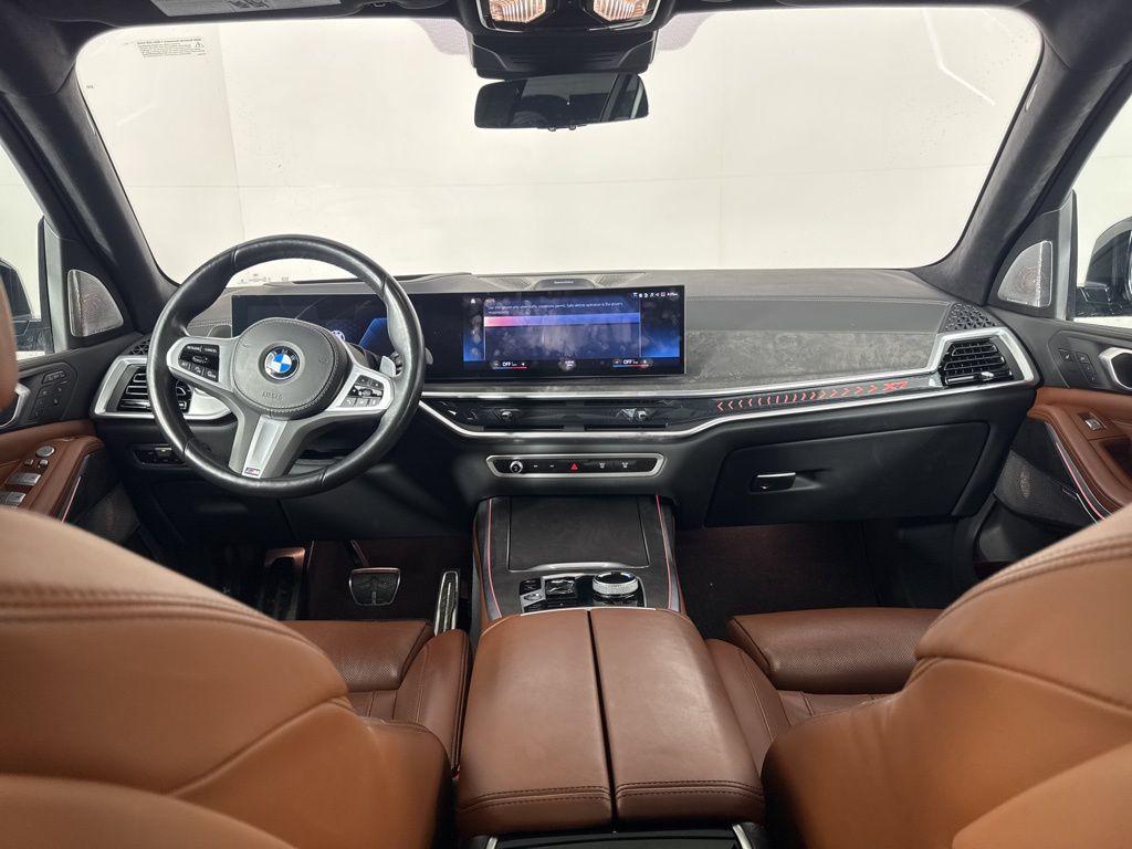 Thumbnail: 2023 BMW X7 - 9