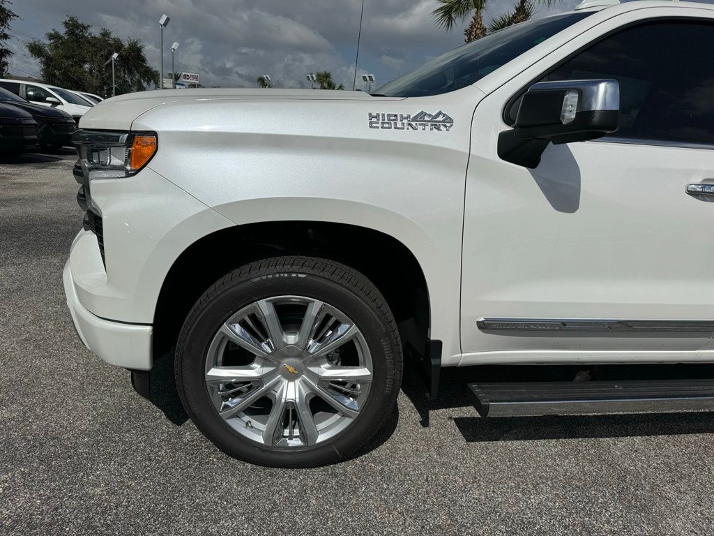 2025 Chevrolet Silverado 1500 High Country 11