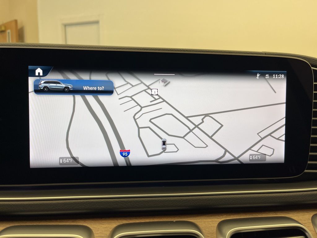 Thumbnail: 2026 Mercedes-Benz GLS - 18