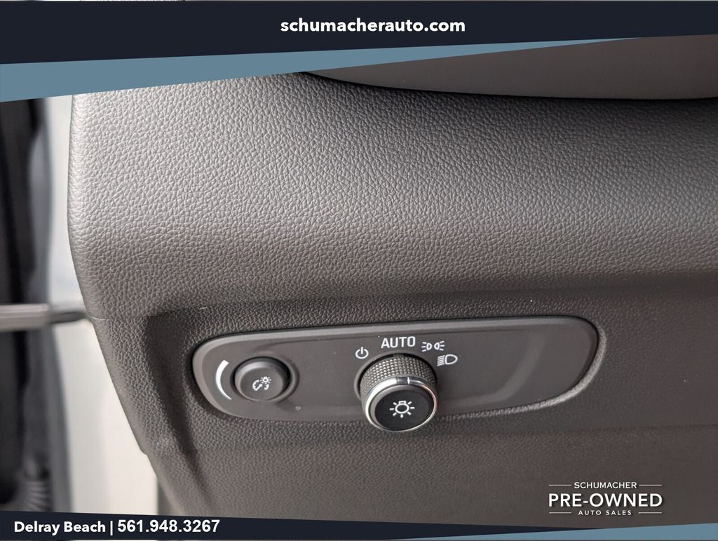 used 2023 Buick Envision car, priced at $22,888