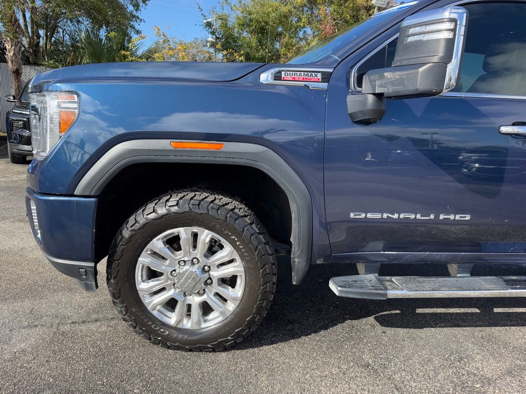 2021 GMC Sierra 2500HD Denali 9